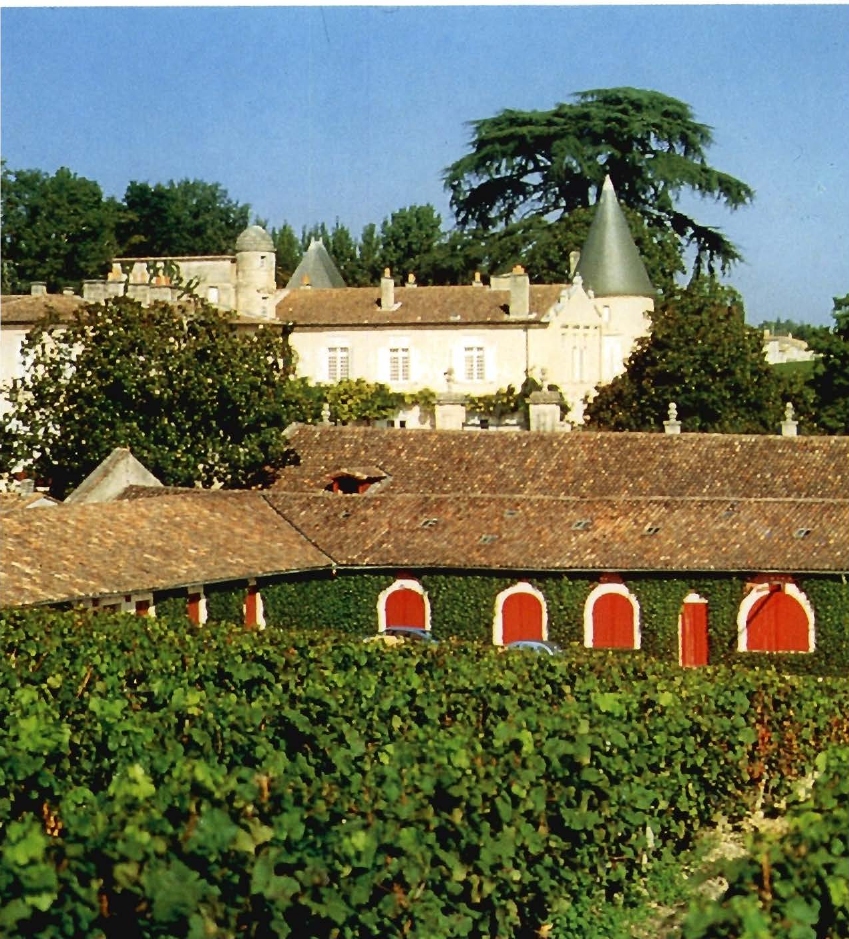 Prévisualisation du document AQUITAINE - PYRÉNÉES :
Château Lafite-Rothschild.