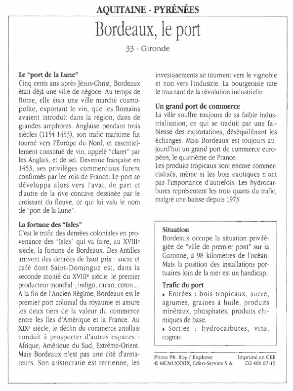Prévisualisation du document Bordeaux, le port:Le "port de la Lune".