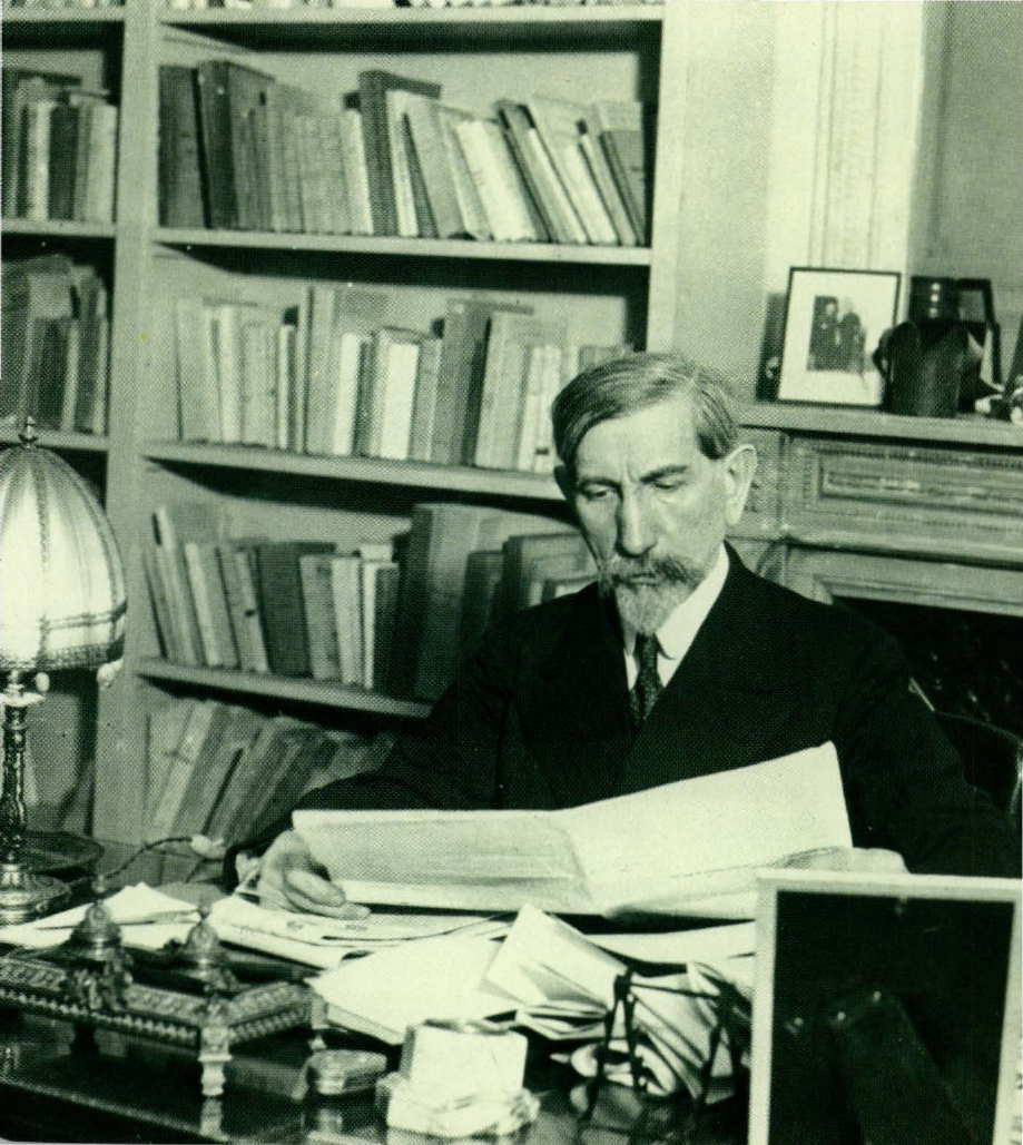 Prévisualisation du document Charles Maurras:
Un dernier produit du royalisme.