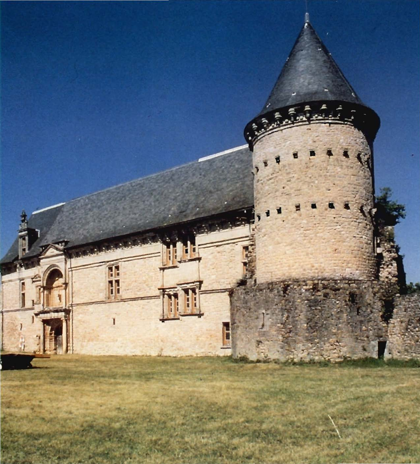 Prévisualisation du document PÉRIGORD -
Le château d'Assier.