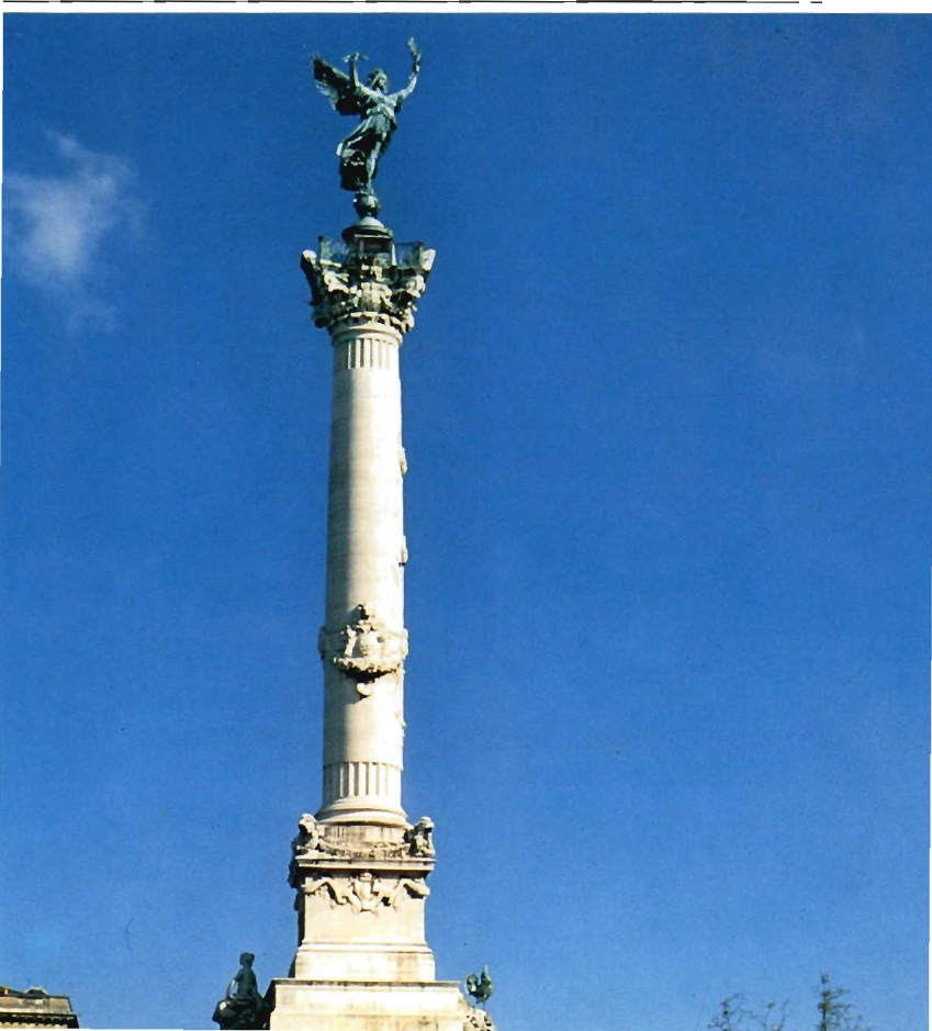Prévisualisation du document - PYRÉNÉES
Bordeaux, le monument aux Girondins.
