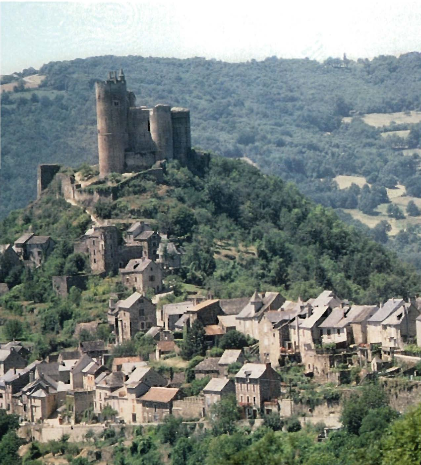 Prévisualisation du document ROUSSILLON - LANGUEDOC - CAUSSES
Najac, le château et le village.