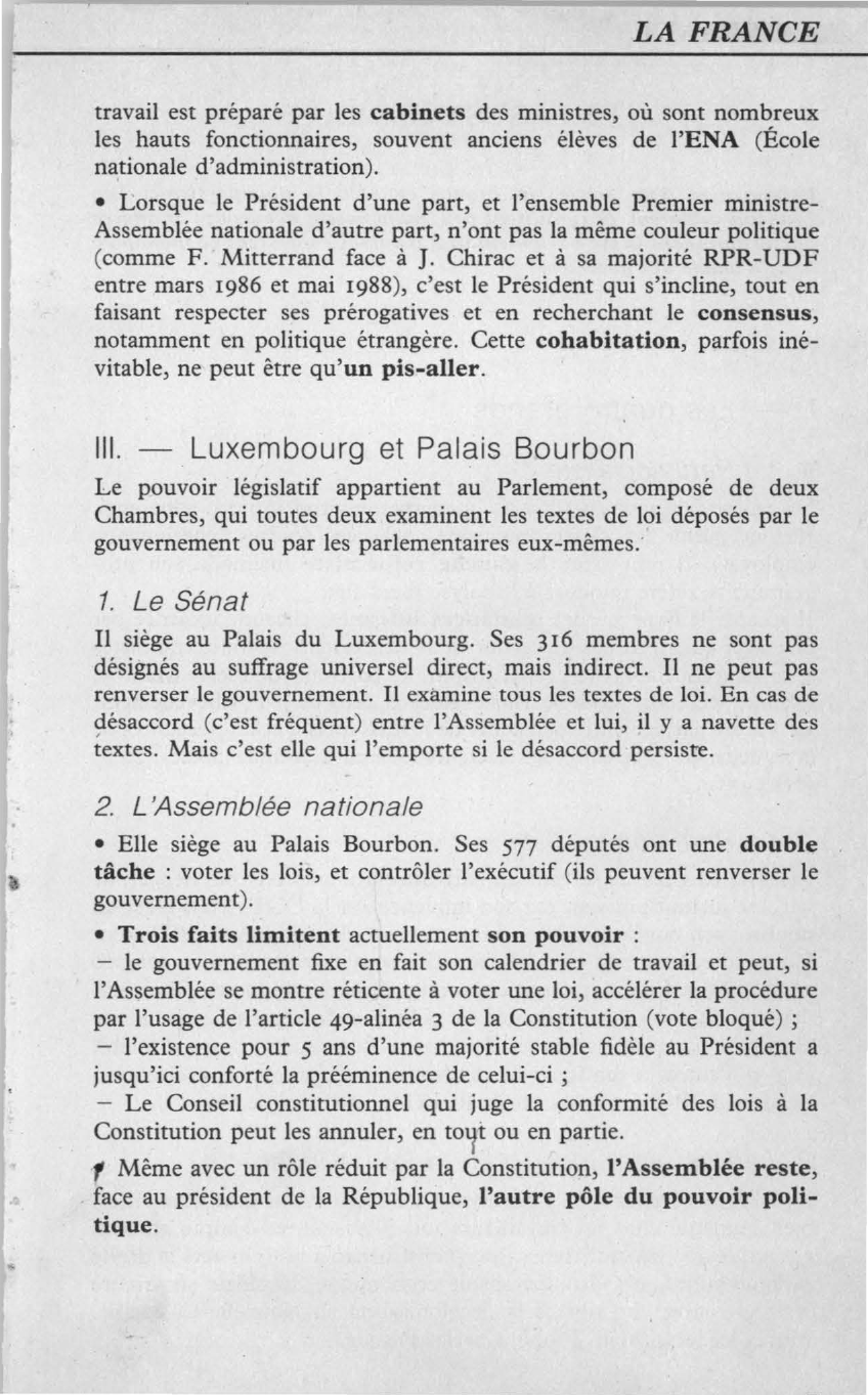 Prévisualisation du document UN SYSTÈME POLITIQUE  À TENDANCE PRÉSIDENTIELLE
